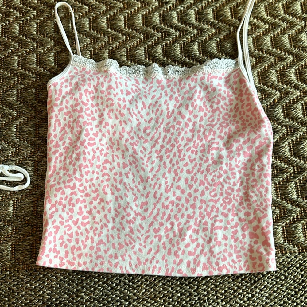 pink cheetah print crop top